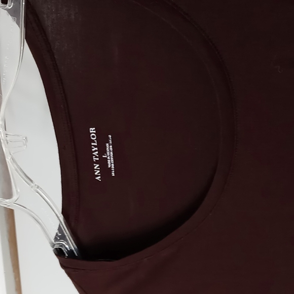 Ann Taylor Basic Tee - Picture 2 of 4